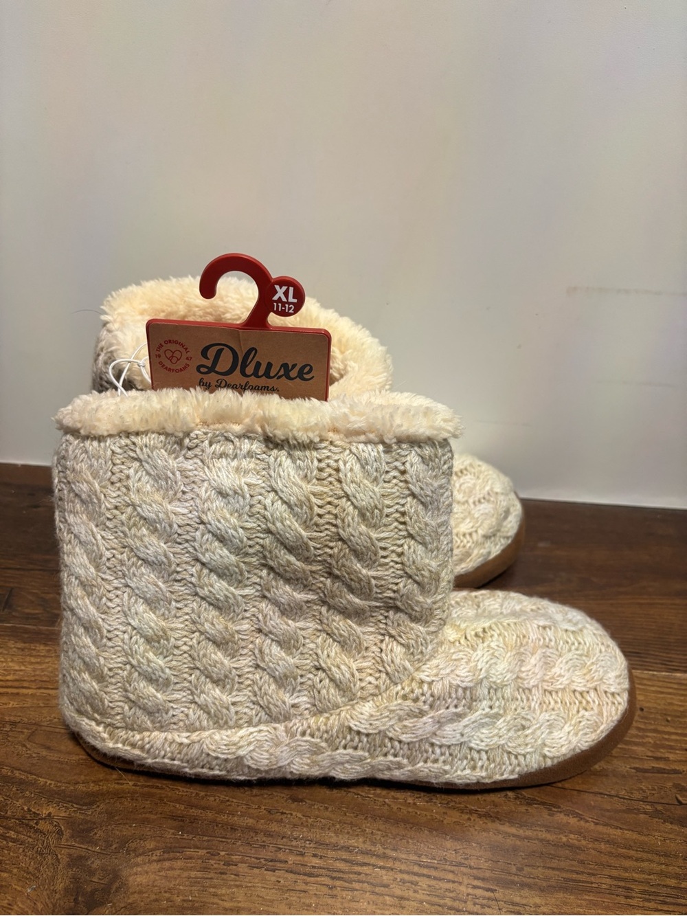 NWT Cream Cable-Knit Boot Slippers